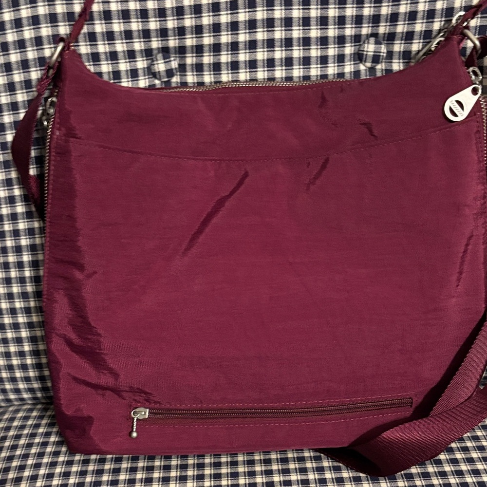 Baggalini Helsinki Burgundy Shoulder Bag - Picture 7 of 10